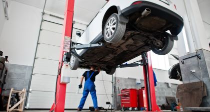 Nowe podnośniki samochodowe – kiedy warto je kupić?